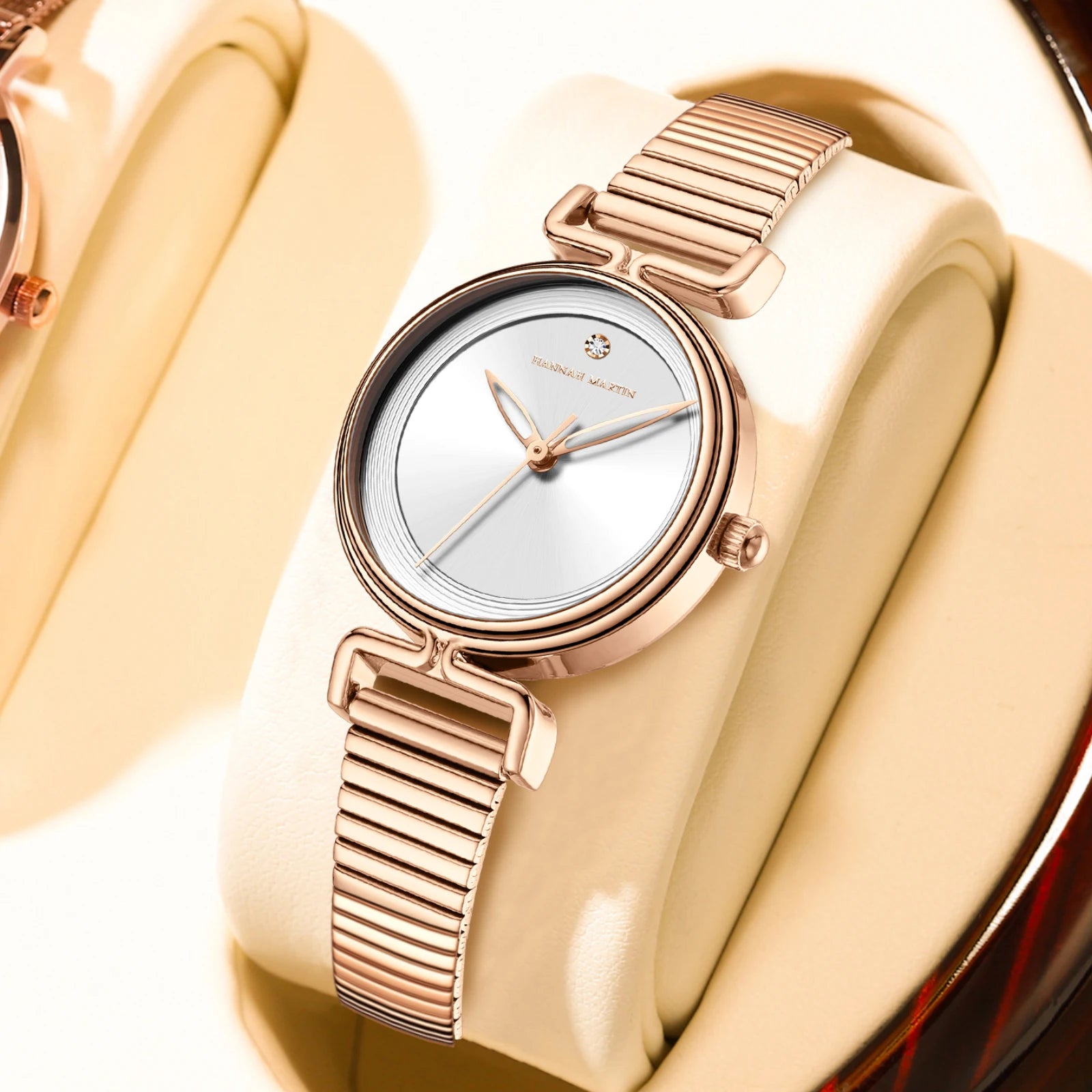 2025 New Women Watch Leisure Fashion 29mm Mini Dial Stainless Steel Mesh Strap HANNAH MARTIN Nordic Simple 3Bar Waterproof Watch