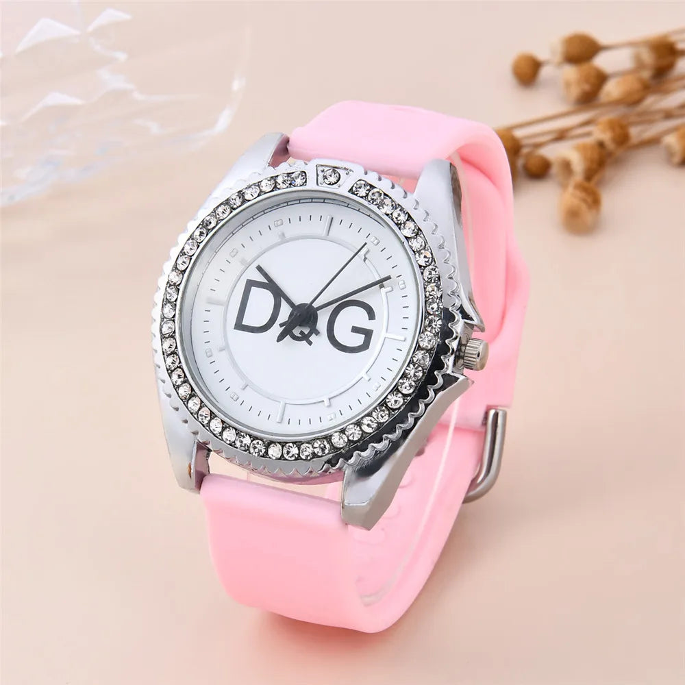 Luxury Brand DQG Women's Watch Leather Strap Rhinestone Inlay Dial Fashion Quartz Watch for Women Gift Clock