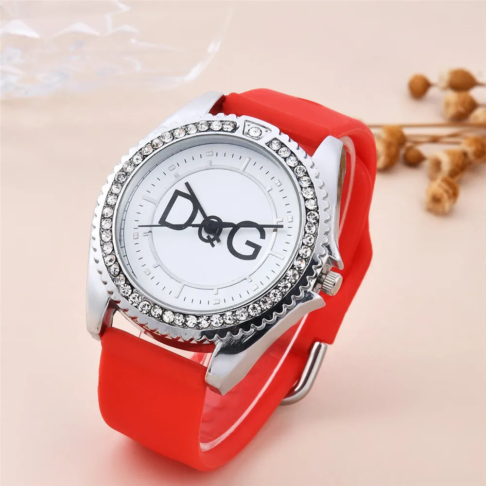 Luxury Brand DQG Women's Watch Leather Strap Rhinestone Inlay Dial Fashion Quartz Watch for Women Gift Clock