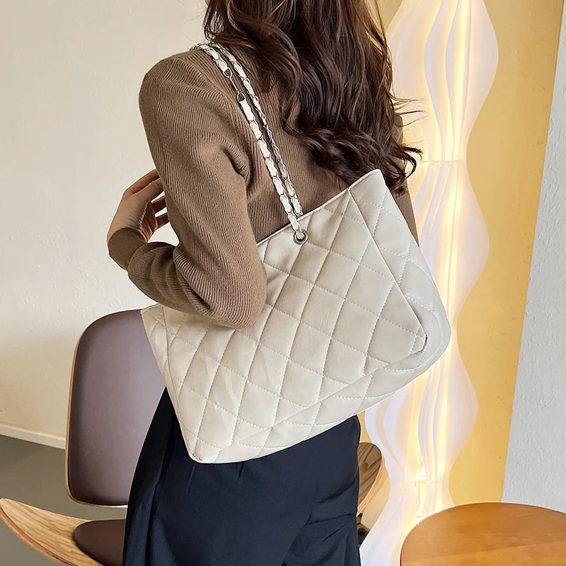 2025 Cross-Border New Arrival: Versatile Everyday Shoulder Bag Lolita Quilted Design - Effortlessly Stylish Authentic Matte