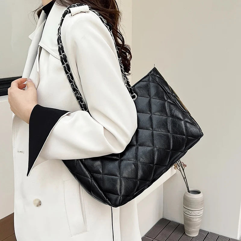 2025 Cross-Border New Arrival: Versatile Everyday Shoulder Bag Lolita Quilted Design - Effortlessly Stylish Authentic Matte